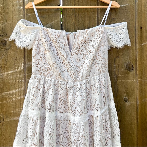 White Lace Off the shoulder Midi Dress 🌿 - Picture 4 of 10